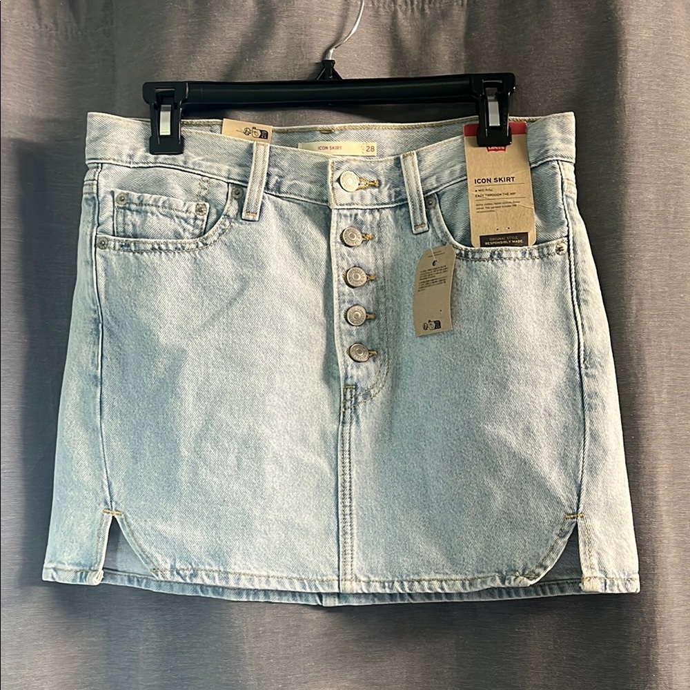 Levi's Classic Light Blue Denim Skirt
